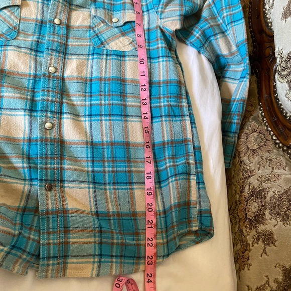 Ariat Turquoise and Beige Checkered Shirt - Picture 7 of 12